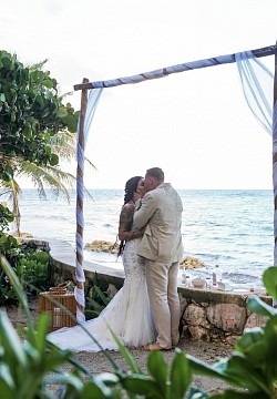 Destination Wedding Elopement photographer