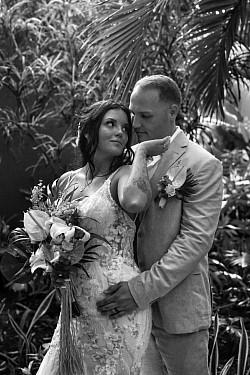 Weddings Photographer Adventure Elopements Destination Wedding Tulum