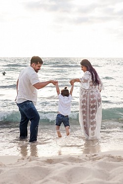 Maternity Photoshoot Family Photographer Tulum