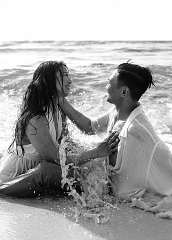 International Adventure Elopement Photographer Tulum